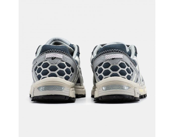 Asics Gel-Kahana 8 Grey