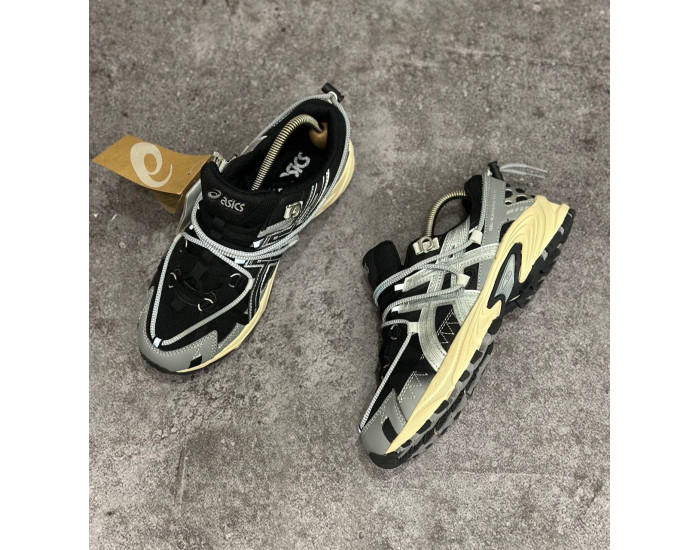 Asics Gel Kahana Black Silver