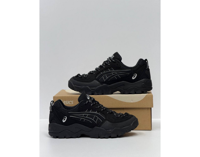Asics Gel-Pickax Triple Black