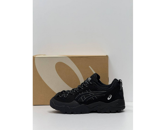 Asics Gel-Pickax Triple Black